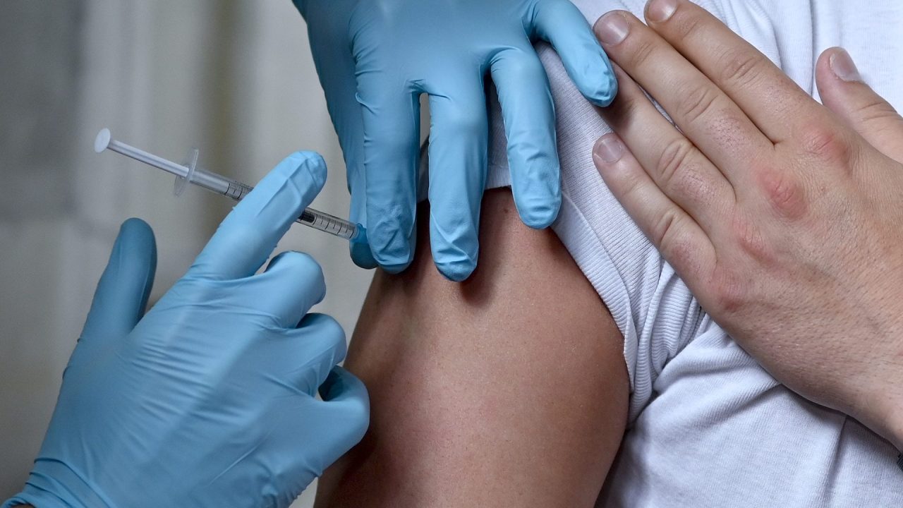 النمسا تطلق حملة التلقيح ضد الإنفلونزا بعد توفير عدد أكبر من الجرعات مجاناً النمسا تطلق حملة التلقيح ضد الإنفلونزا بعد توفير عدد أكبر من الجرعات مجاناً