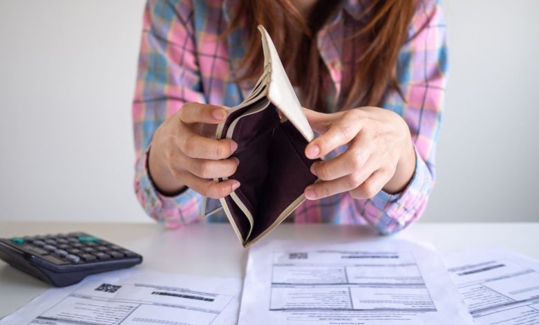 الأسر ذات الدخل المنخفض والعاطلون عن العمل هم الأكثر تضرراً من تدهور الأوضاع المالية في النمسا الأسر ذات الدخل المنخفض والعاطلون عن العمل هم الأكثر تضرراً من تدهور الأوضاع المالية في النمسا