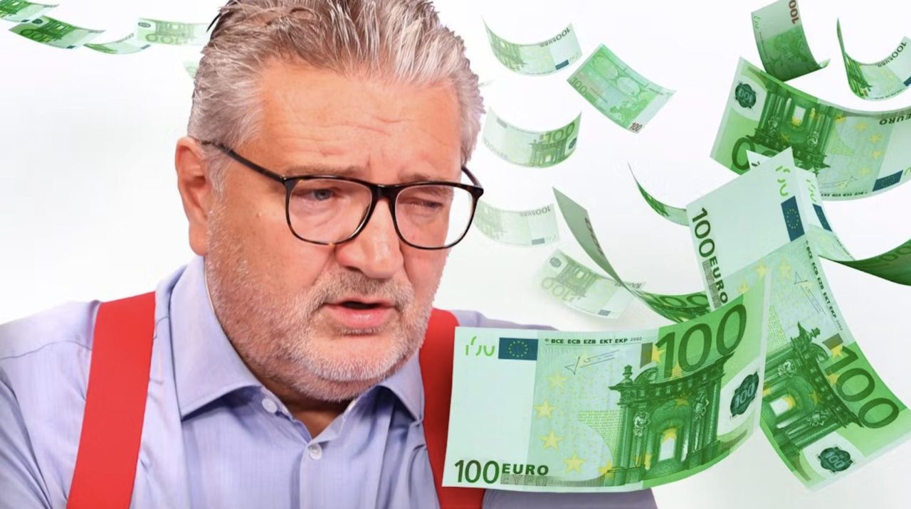 ليس فقط المساعدات الاجتماعية.. فيينا تفرض خصماً على صافي رواتب العاملين لتقليص عجز الميزانية بملياري يورو ليس فقط المساعدات الاجتماعية.. فيينا تفرض خصماً على صافي رواتب العاملين لتقليص عجز الميزانية بملياري يورو