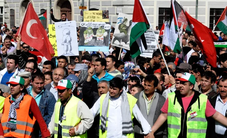 المئات في فيينا يتظاهرون ضد دعم النمسا لإسرائيل