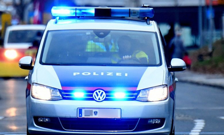 اعتقال امرأة كينية بعد اعتدائها بـ “وعاء طهي” على زوجها في فيينا والرجل يشتكي من عنف منذ سنوات