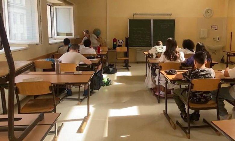 Caritas وVolkshilfe: استثناء طالبي اللجوء من واجب التدريب ينتهك الدستور النمساوي وقوانين الاتحاد الأوروبي Caritas وVolkshilfe: استثناء طالبي اللجوء من واجب التدريب ينتهك الدستور النمساوي وقوانين الاتحاد الأوروبي