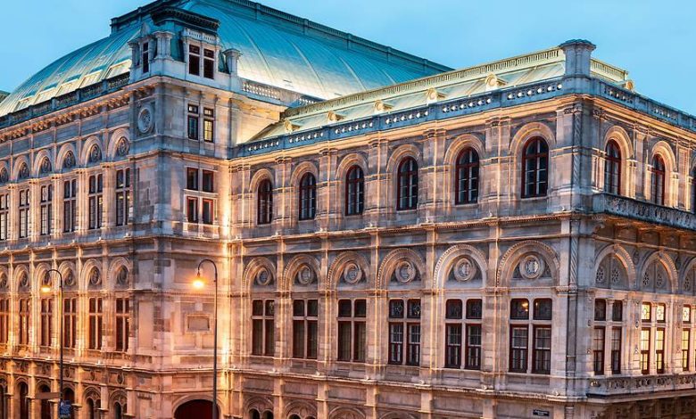أوبرا فيينا Staatsoper تحتفل بالذكرى السبعين لإعادة افتتاحها بعد الحرب العالمية الثانية أوبرا فيينا Staatsoper تحتفل بالذكرى السبعين لإعادة افتتاحها بعد الحرب العالمية الثانية