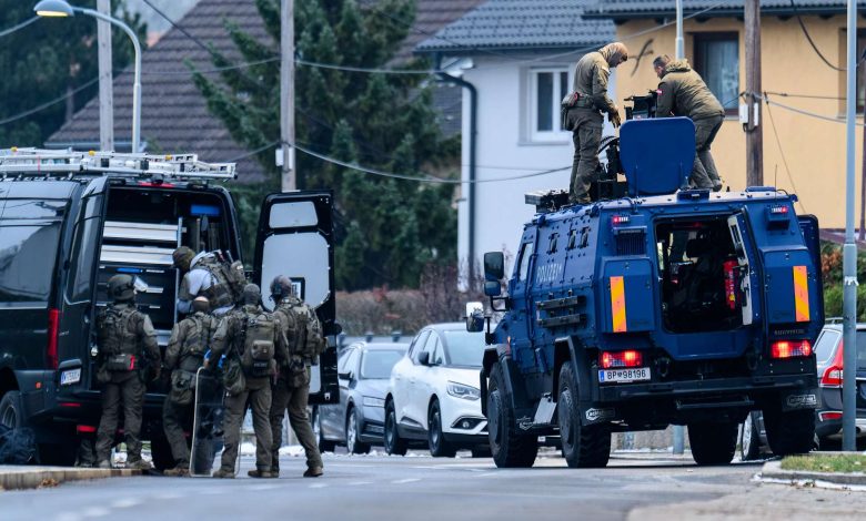 اعتقال نمساوي أطلق النار على شخص وتسبب له بجروح خطيرة في فيينا Floridsdorf اعتقال نمساوي أطلق النار على شخص وتسبب له بجروح خطيرة في فيينا Floridsdorf