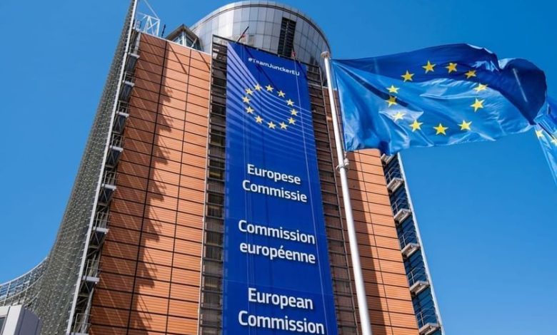 المفوضية الأوروبية تتوقع نمو الاقتصاد النمساوي وتحذر من ارتفاع عجز الموازنة المفوضية الأوروبية تتوقع نمو الاقتصاد النمساوي وتحذر من ارتفاع عجز الموازنة