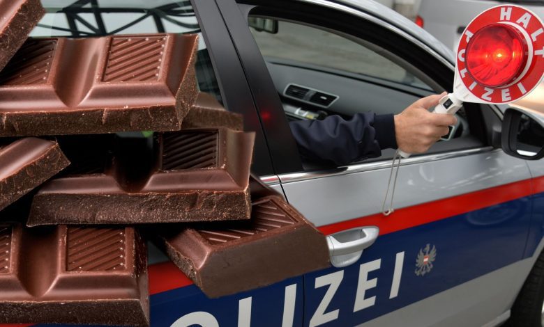 ضبط 249 لوح شوكولاتة مسروقاً مع ثلاثة أشخاص من صربيا في فيينا ضبط 249 لوح شوكولاتة مسروقاً مع ثلاثة أشخاص من صربيا في فيينا