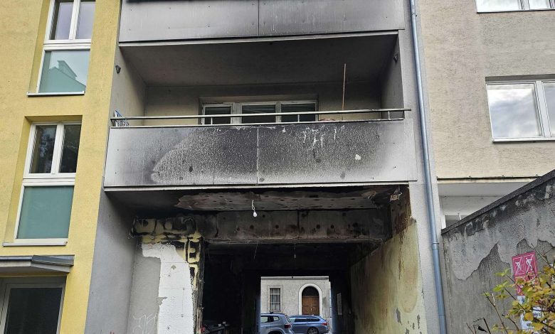 القبض على ثلاث نساء 17 و 18 عاماً أشعلوا 18 حريقاً عمداً في فيينا بدافع “الملل” مما تسبب بأضرار لا تقل عن 100,000 يورو القبض على ثلاث نساء 17 و 18 عاماً أشعلوا 18 حريقاً عمداً في فيينا بدافع “الملل” مما تسبب بأضرار لا تقل عن 100,000 يورو