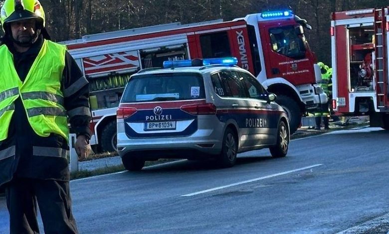 مصرع سائق سيارة نمساوي يبلغ من العمر 25 عاماً في حادث تصادم أمامي مع شاحنة بمقاطعة شتايرمارك