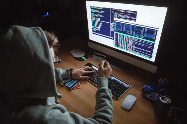 جمعية “Neustart” تحذر من الإدمان الرقمي لأنه يغذي الجريمة ويخفض مستوى ردع العنف في النمسا