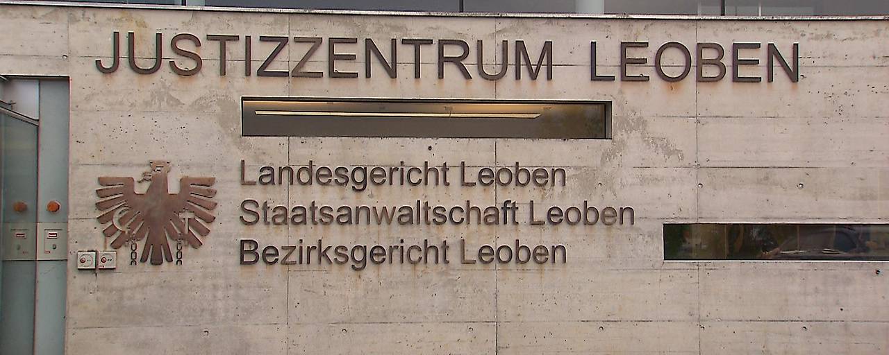 للمرة الثانية في عامين.. مثول مناصر لتنظيم “داعش” أمام محكمة Leoben في شتايرمارك بتهم إرهابية خطيرة للمرة الثانية في عامين.. مثول مناصر لتنظيم “داعش” أمام محكمة Leoben في شتايرمارك بتهم إرهابية خطيرة