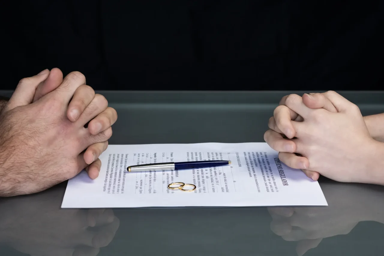 معدلات الطلاق في فيينا تنخفض دون الـ 40% وعوامل اقتصادية واجتماعية تعيد صياغة المشهد