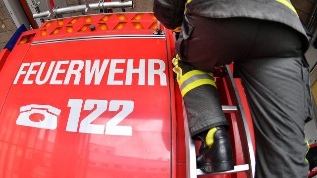 وفاة سيدة وإجلاء سكان في حريق بشارع Skraupstraße بحي Floridsdorf في العاصمة النمساوية فيينا وفاة سيدة وإجلاء سكان في حريق بشارع Skraupstraße بحي Floridsdorf في العاصمة النمساوية فيينا
