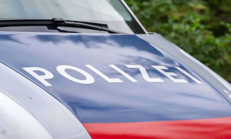 بينهم طفل في الخامسة.. الكشف عن شبكة دعارة أطفال وقاصرون تدار من منزل في النمسا العليا بينهم طفل في الخامسة.. الكشف عن شبكة دعارة أطفال وقاصرون تدار من منزل في النمسا العليا