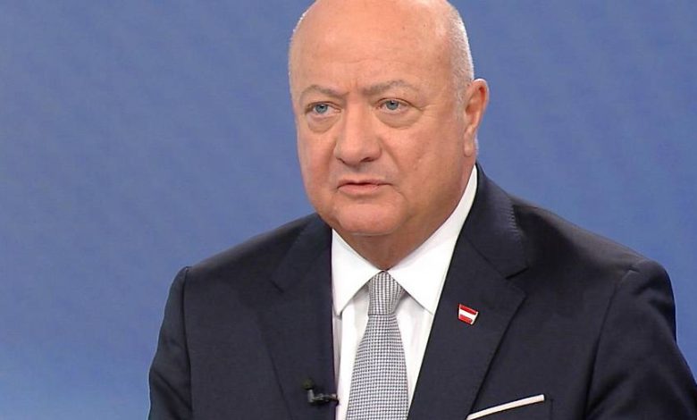 شتوكر يدافع عن سياسة “الخطوات الصغيرة” ويعد بنهضة اقتصادية للنمسا في 2026
