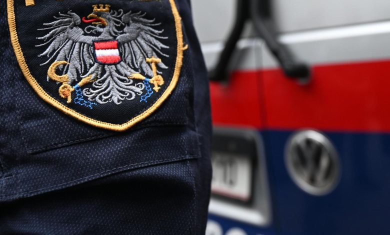 قادماً من تل أبيب.. اعتقال إسرائيلي في مطار فيينا بحوزته 45 كيلوغراماً من مخدر “القات” متجهاً إلى ألمانيا