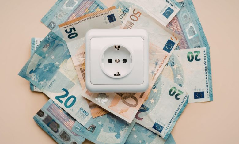 تقرير E-Control: إمدادات الطاقة في النمسا مضمونة حتى 2040 لكنها رهينة التقلبات الجوية تقرير E-Control: إمدادات الطاقة في النمسا مضمونة حتى 2040 لكنها رهينة التقلبات الجوية