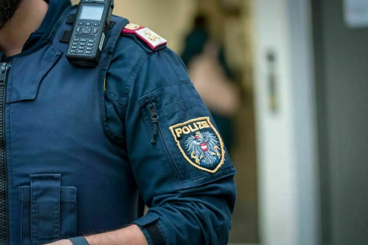 بين الحياة والموت.. مسن يطلق النار على زوجته وينتحر في بورغنلاند