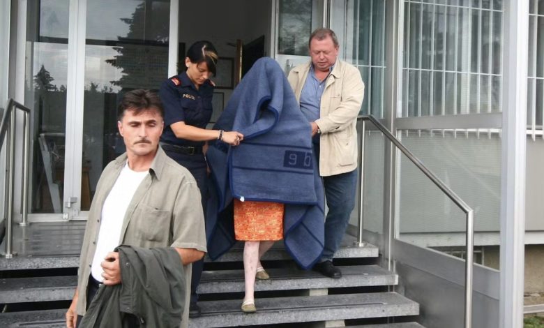 من التفاؤل إلى العزلة.. كيف تغيرت حياة Natascha Kampusch في الذكرى العشرين لتحررها في فيينا؟ من التفاؤل إلى العزلة.. كيف تغيرت حياة Natascha Kampusch في الذكرى العشرين لتحررها في فيينا؟