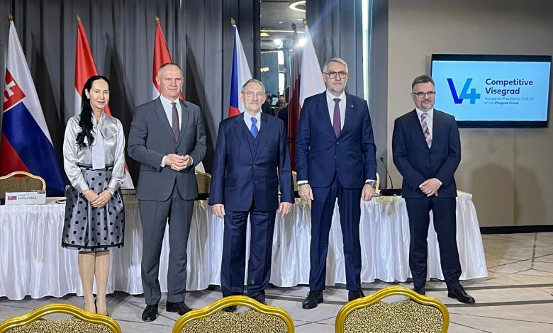تحالف نمساوي أوروبي يضع “خارطة طريق” لترحيل طالبي اللجوء المرفوضين إلى دول ثالثة تحالف نمساوي أوروبي يضع “خارطة طريق” لترحيل طالبي اللجوء المرفوضين إلى دول ثالثة