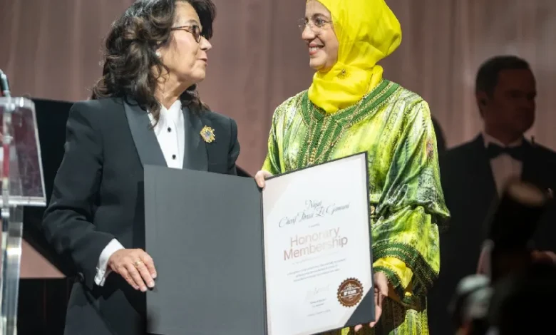 البروفيسور نجاة الكنوني أول طبيبة مغربية تنال درجة عضوة شرف للجمعية الأوروبية للأشعة في فيينا البروفيسور نجاة الكنوني أول طبيبة مغربية تنال درجة عضوة شرف للجمعية الأوروبية للأشعة في فيينا