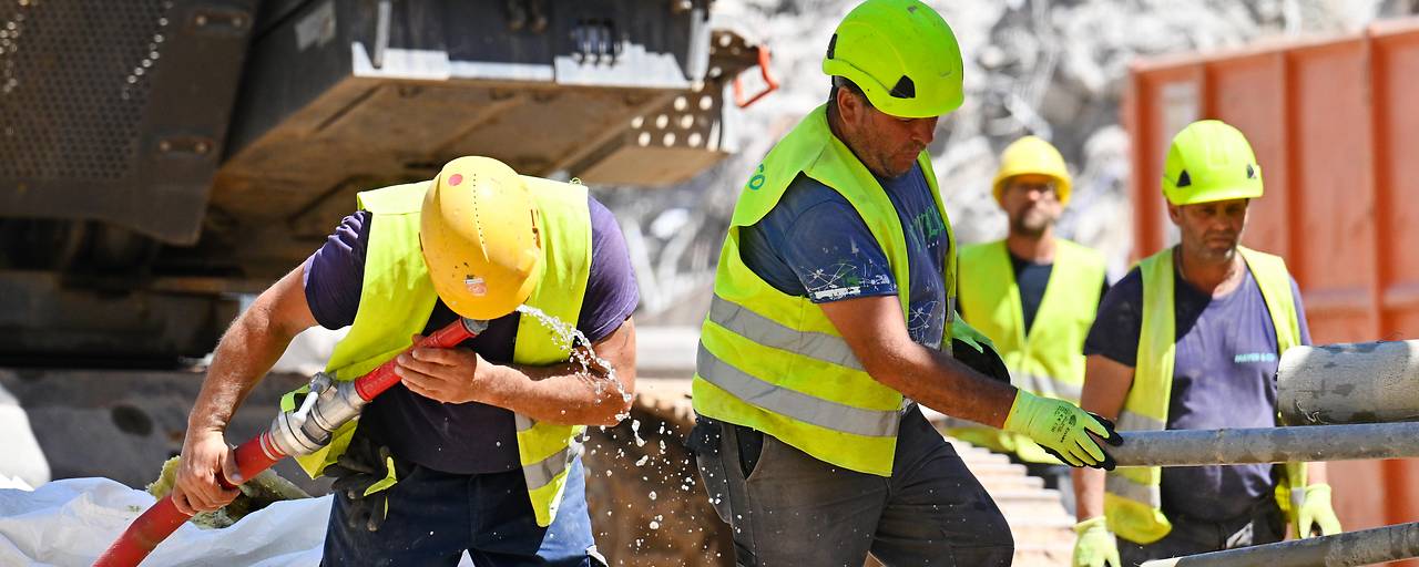 قانون الحماية من الحرارة.. هيئة تفتيش العمل تسجل 230 مخالفة لقواعد السلامة الصيفية في مواقع العمل بفيينا