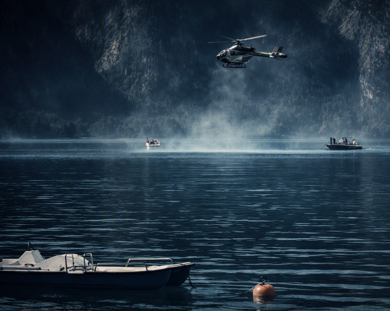 تحطم طائرة خفيفة وسقوطها في مياه بحيرة Attersee بولاية النمسا العليا