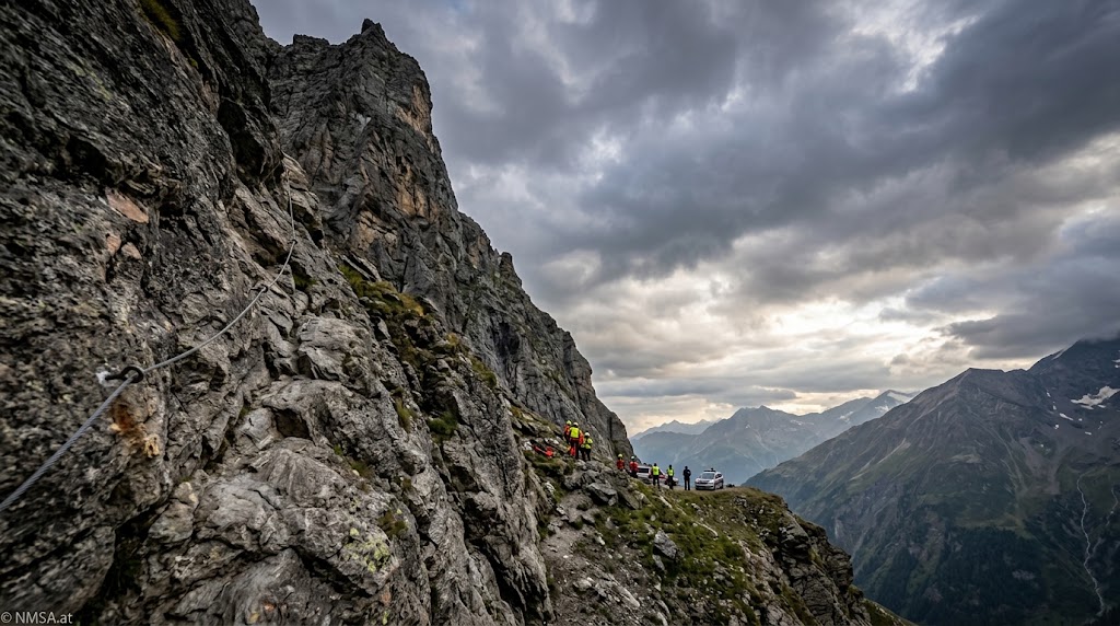 مصرع متسلق ألماني إثر سقطة مميتة من ارتفاع 40 متراً في Kals am Großglockner بجبال تيرول