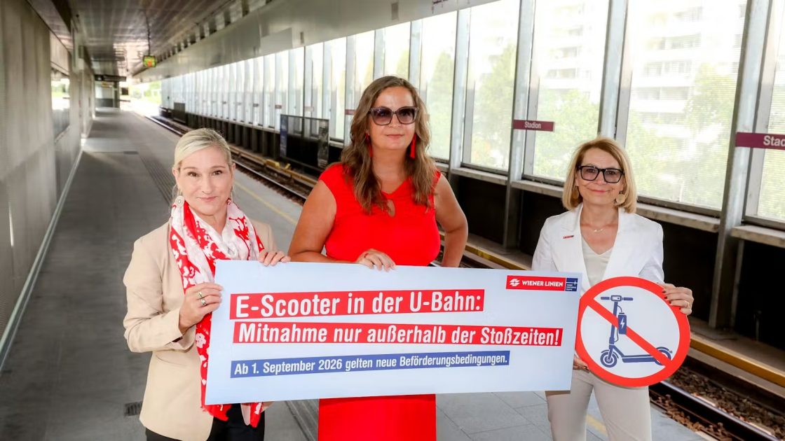 غرامة 50 يورو للمخالفين.. Wiener Linien تفرض قواعد جديدة وحظراً على E-Scooter في الحافلات والترام بفيينا اعتباراً من سبتمبر غرامة 50 يورو للمخالفين.. Wiener Linien تفرض قواعد جديدة وحظراً على E-Scooter في الحافلات والترام بفيينا اعتباراً من سبتمبر