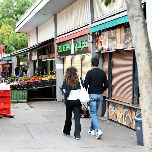 إطلاق نار وتهديدات بالقتل في سوق Hannovermarkt بفيينا تفتح ملف مافيا “Daltons” التركية