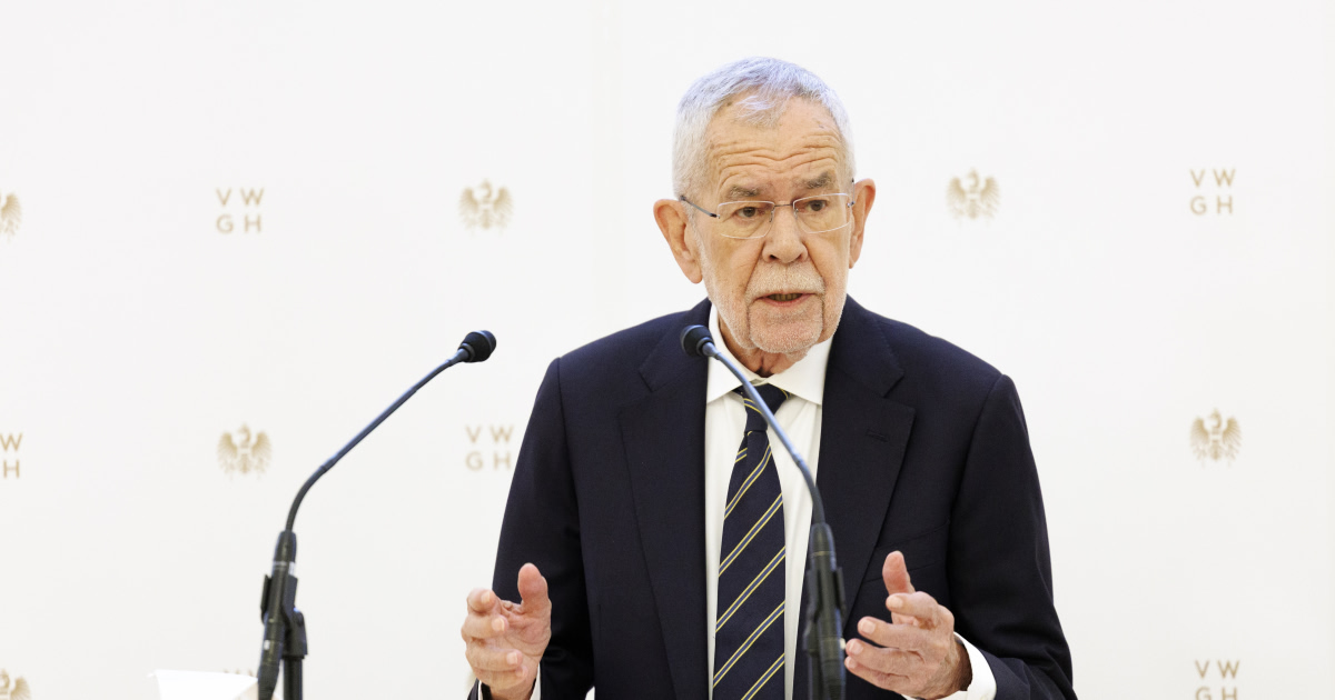 الرئيس النمساوي Van der Bellen يستضيف قادة 5 دول ناطقة بالألمانية في مقاطعة تيرول الرئيس النمساوي Van der Bellen يستضيف قادة 5 دول ناطقة بالألمانية في مقاطعة تيرول