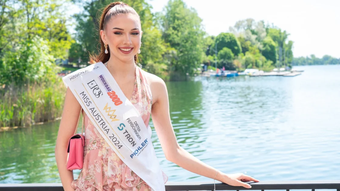 وفاة ملكة جمال النمسا Lucia Sisic عن عمر 22 عاماً بعد صراع مع مرض القلب وفاة ملكة جمال النمسا Lucia Sisic عن عمر 22 عاماً بعد صراع مع مرض القلب